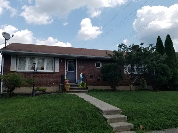 2232 Covington Ave, Bethlehem, PA 18017