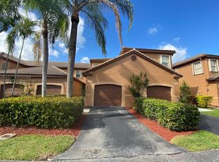 1575 Veracruz Ln, Fort Lauderdale, FL 33327