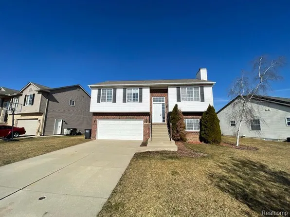 775 Red Fox Trl, Dundee, MI 48131