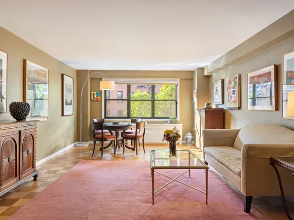 31 Jane Street image 1 of 12