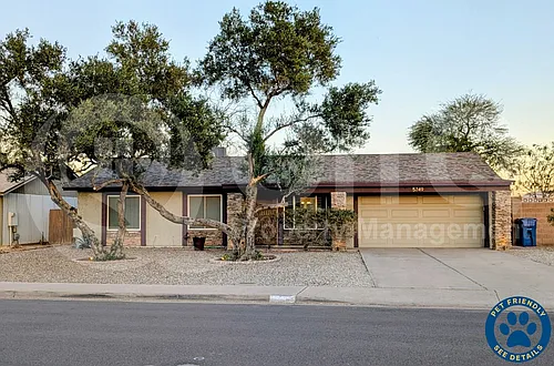 5749 S Farmer Ave Photo 1