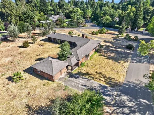 1851 La Playa Way, Sacramento, CA 95864