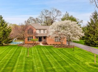 9493 Daleview Dr, South Lyon, MI