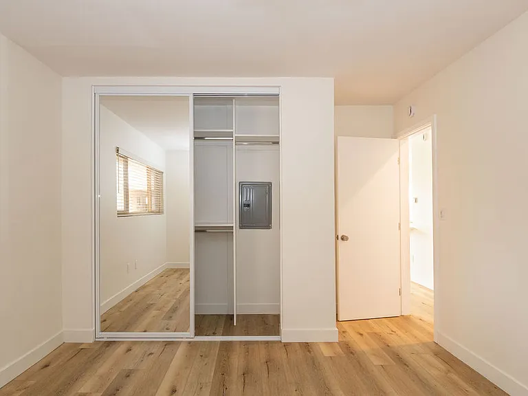 5252-5274 La Jolla Mesa Dr #5254 — Photo 14