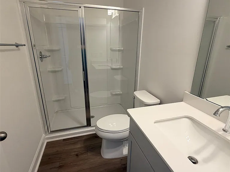 15351 Ballancroft Pkwy — Photo 15