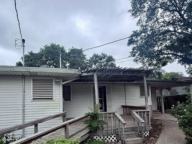 1002 Chamberlain St #A — Photo 13