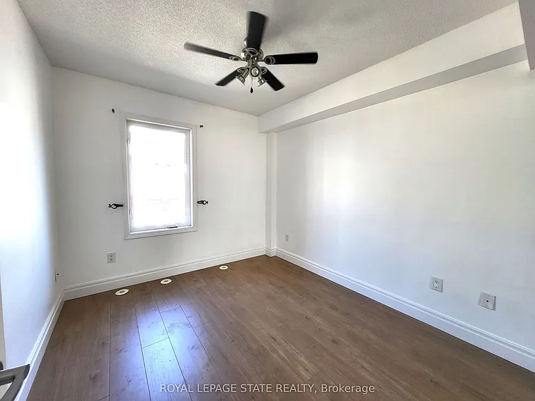 20 Laidlaw St #1122 — Photo 12