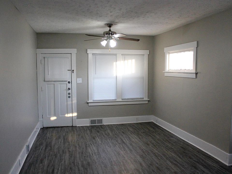 1st image of 1422 N Broadwell Ave