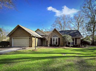128 Windsor Oaks Ct, Greenwood, SC 29649