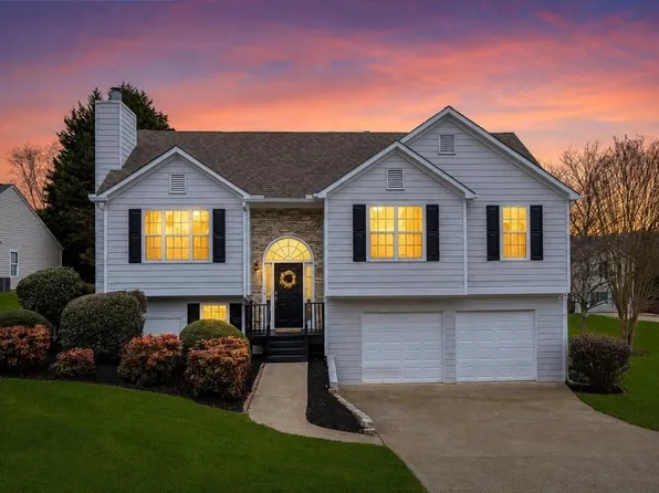 8440 River Bluff Pl, Ball Ground, GA 30107