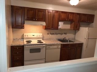 252 Spring St #3, West Roxbury, MA 02132