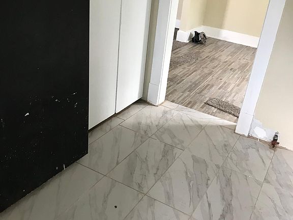 2nd image of 256 Shirley Ave