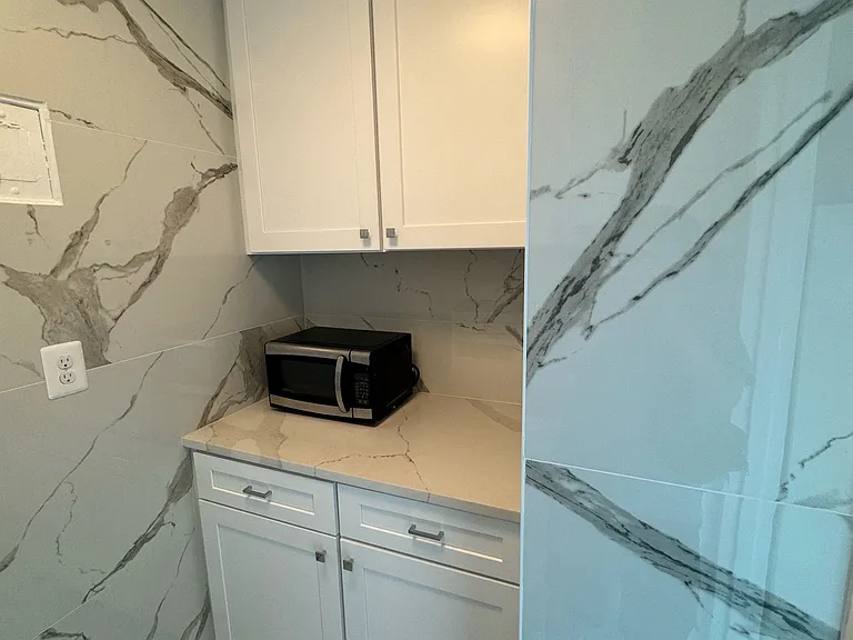 1011 Arlington Blvd #925 — Photo 7