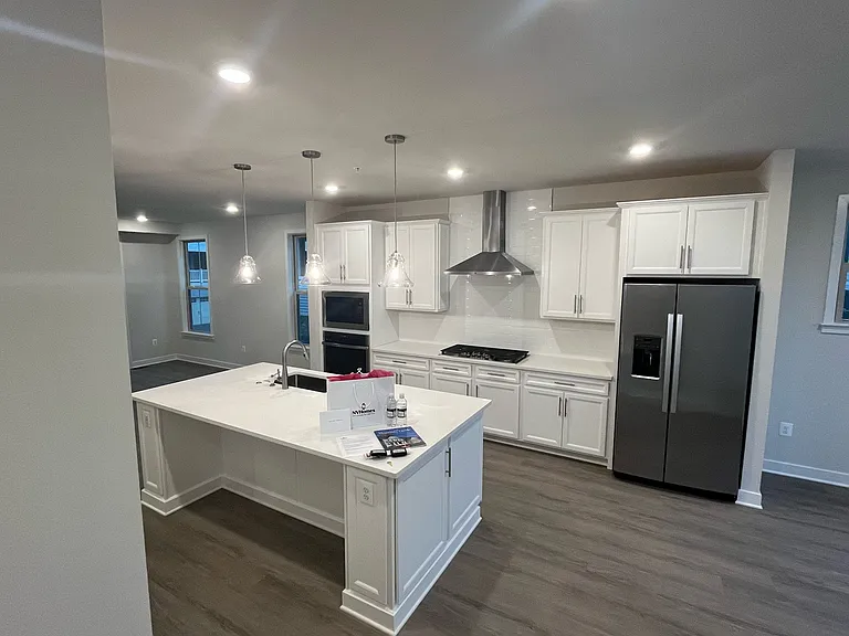 10142 Lake Linganore Blvd — Photo 7