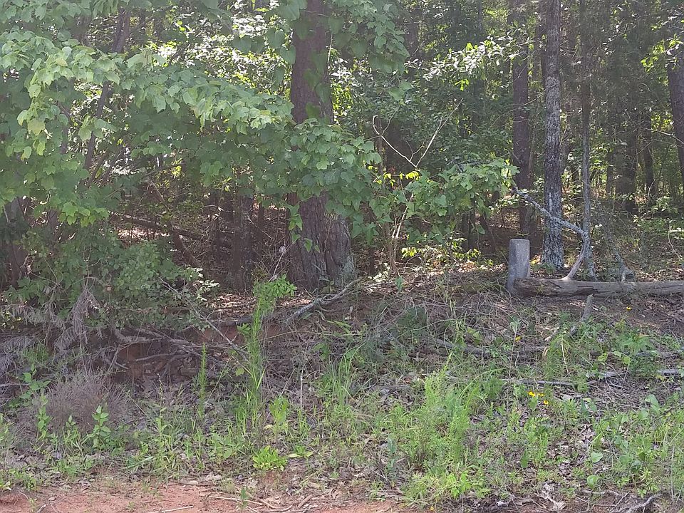 2nd image of 224 Belcher Hill Rd