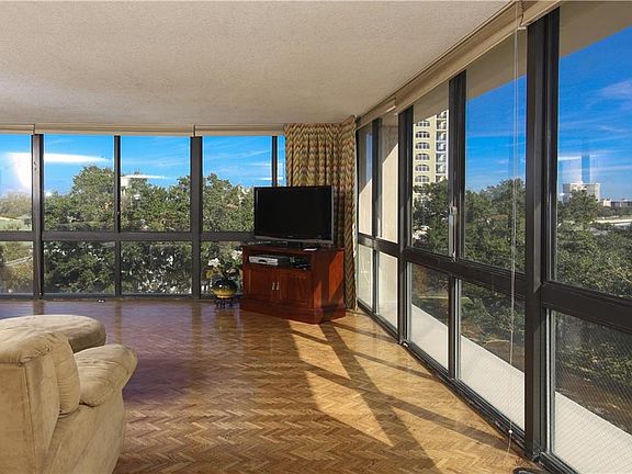 4th image of 3301 Bayshore Blvd Unit 603D