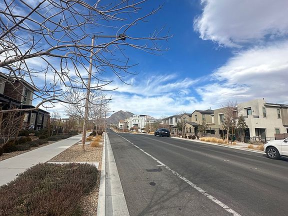 2nd image of 11712 Bearpaw Meadow Ave