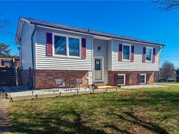 110 Wallace St, Boonville, NC 27011
