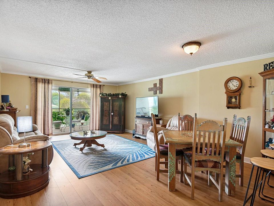 1st image of 111 SE 3rd Avenue #207