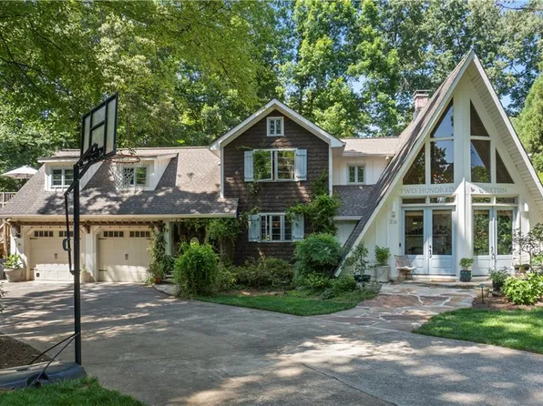 216 Don John Trl, Woodstock, GA 30189