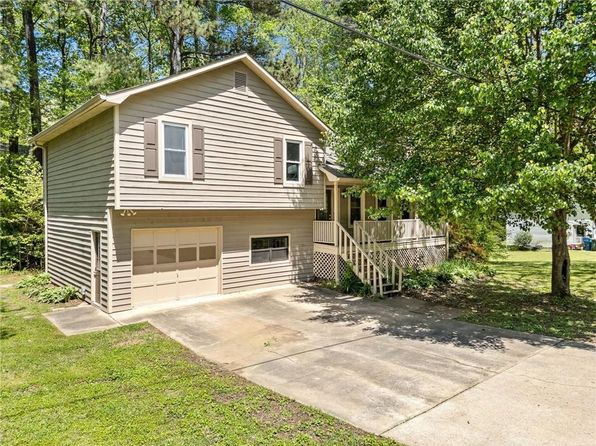 7060 Steel Wood Dr NW, Kennesaw, GA 30152