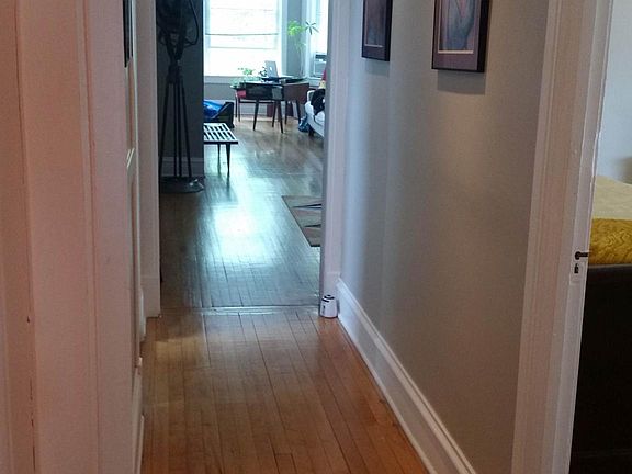 5th image of 3524 N Wilton Ave APT 3