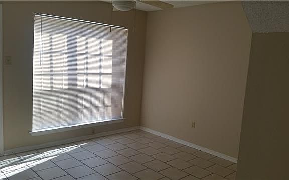 5th image of 743 Gladstone Dr