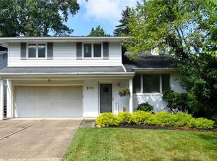 2174 Halcyon Rd, Beachwood, OH 44122