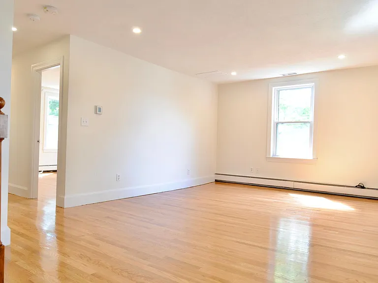 120 Farwell St #2 — Photo 12