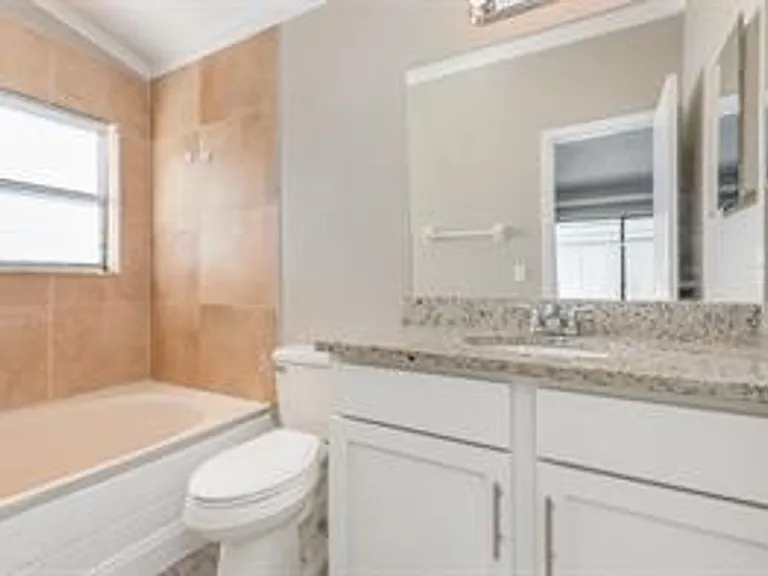 3846 Long Grove Ln — Photo 15