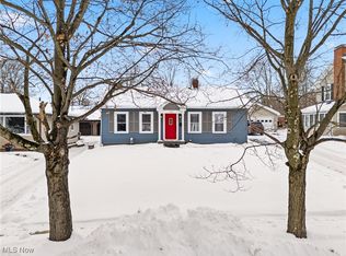 1176 Parkside Dr, Alliance, OH 44601