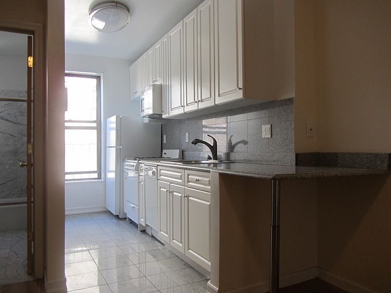 1st image of 772 Amsterdam Ave APT 4N