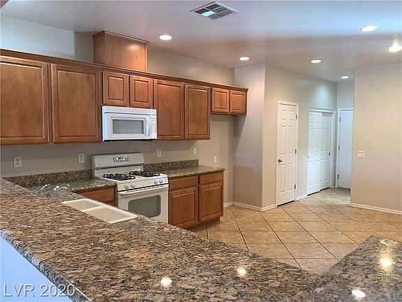 5th image of 8749 Echo Grande Dr