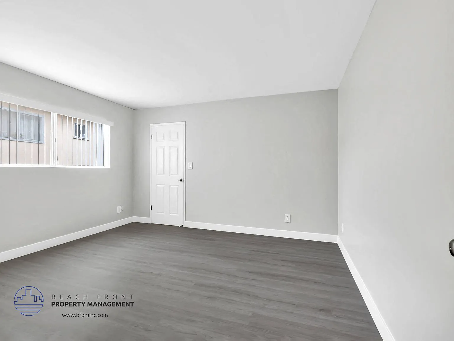 910 Enterprise Avenue — Photo 2