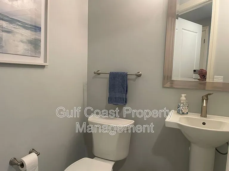 260 Hidden Bay Dr #401 — Photo 39
