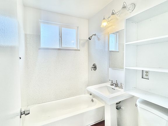 3rd image of 277 Cherry Way