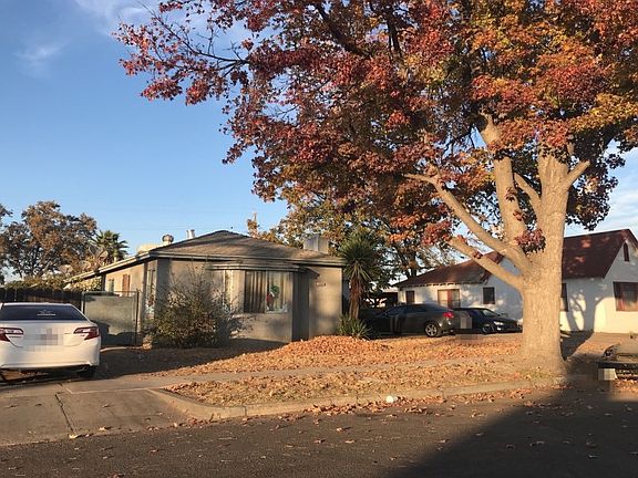 3rd image of 1543 E Bremer Ave