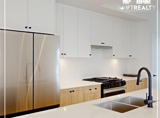 3 Bed 2.5 Bath corner Townhouse with HVAC and EV Charge-Parking in Langley!, Langley, BC V2Y 3X9