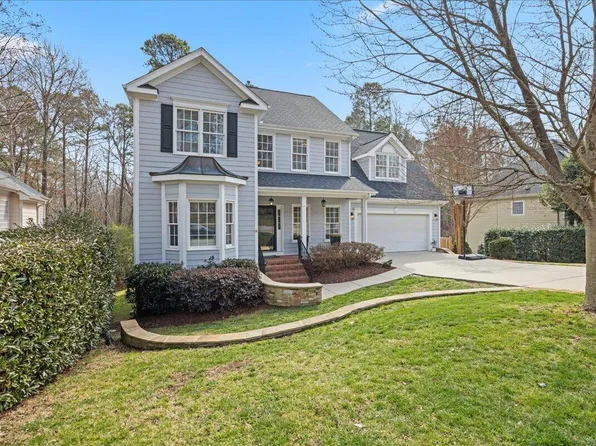 508 Nantucket Dr, Cary, NC 27513