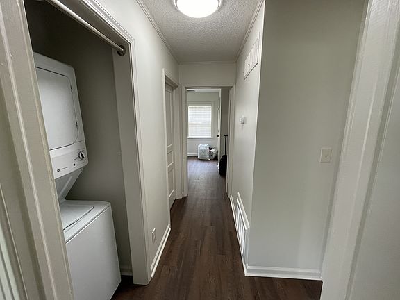 3rd image of 11 Frederick Dr