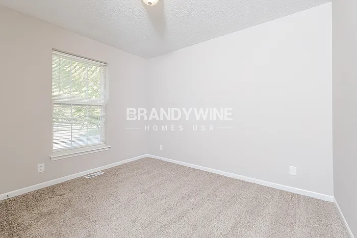 19307 Diamond Ln — Photo 10