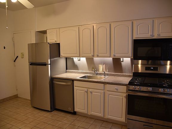3rd image of 932 Columbus Ave APT 4N