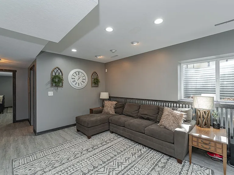 1008 Southern Woods Pl SW — Photo 40
