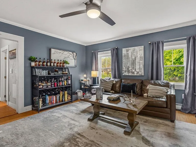 118 Court St #1 — Photo 12