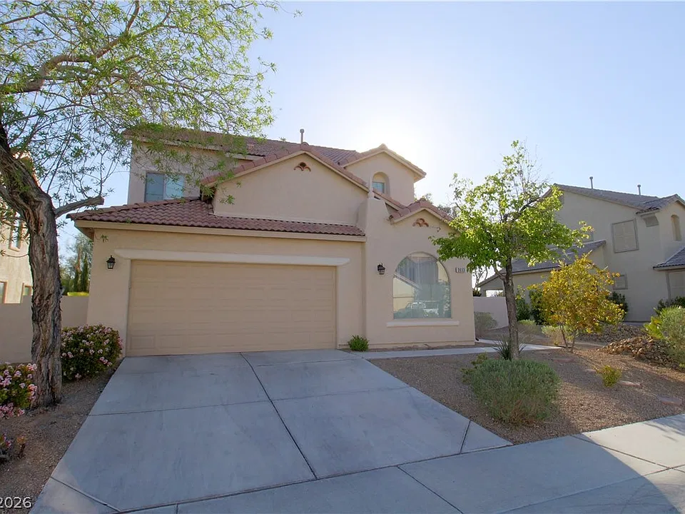 3033 Andretti Ln