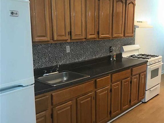 5th image of 7811 81st St
