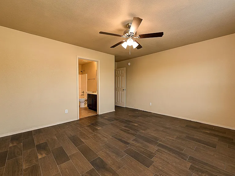 1729 N Willowbrook Dr — Photo 12