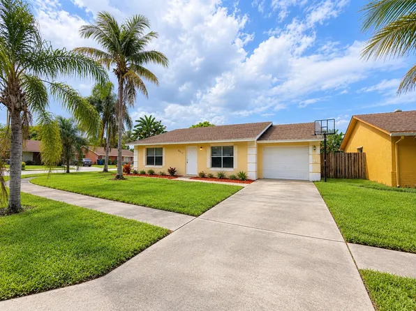 6117 Blue Grass Circle, Lake Worth, FL 33463