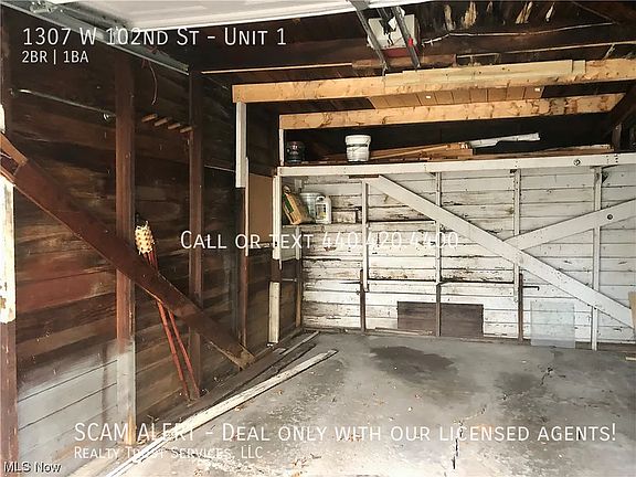 5th image of 1307 W 102nd St Unit 1