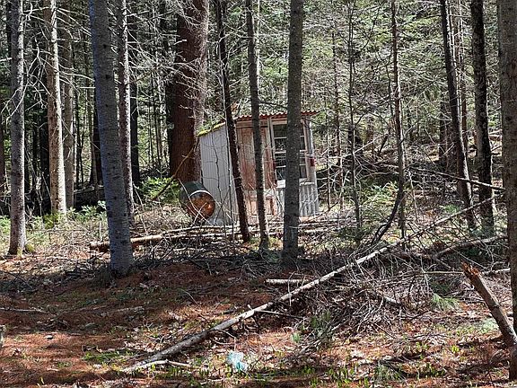 2nd image of 19 Sunrise Hill Road